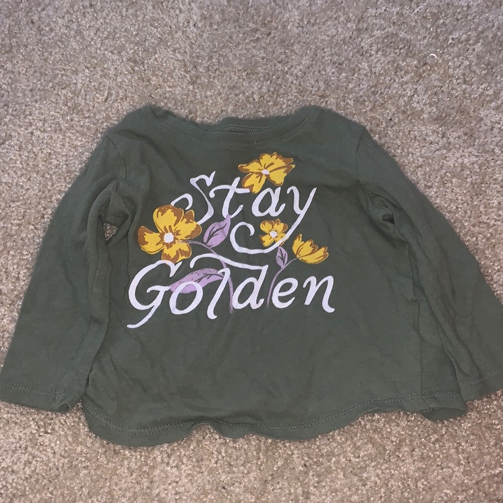Old navy long sleeve shirt